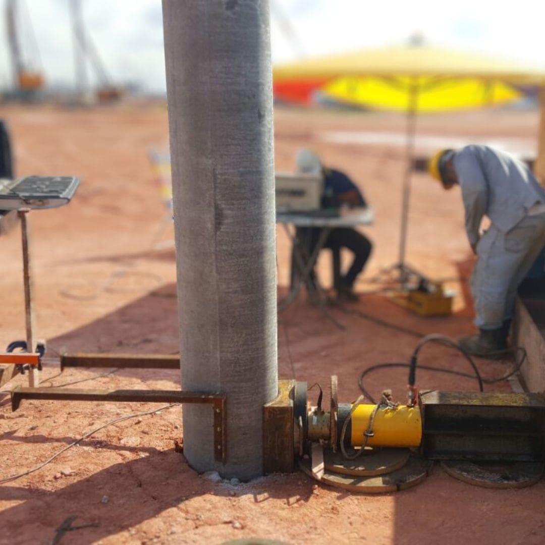 LVDT Deflection Measurement at Pile Head